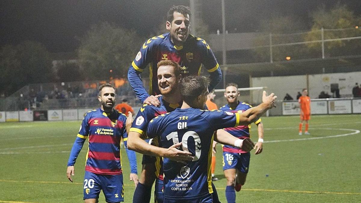 Els jugadors del Llagostera celebren un gol a la Copa Federació d&#039;aquesta temporada.