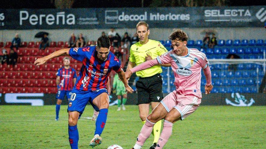 Elda acaba con el impulso post derbi de un plumazo: el Oviedo cae 4-1