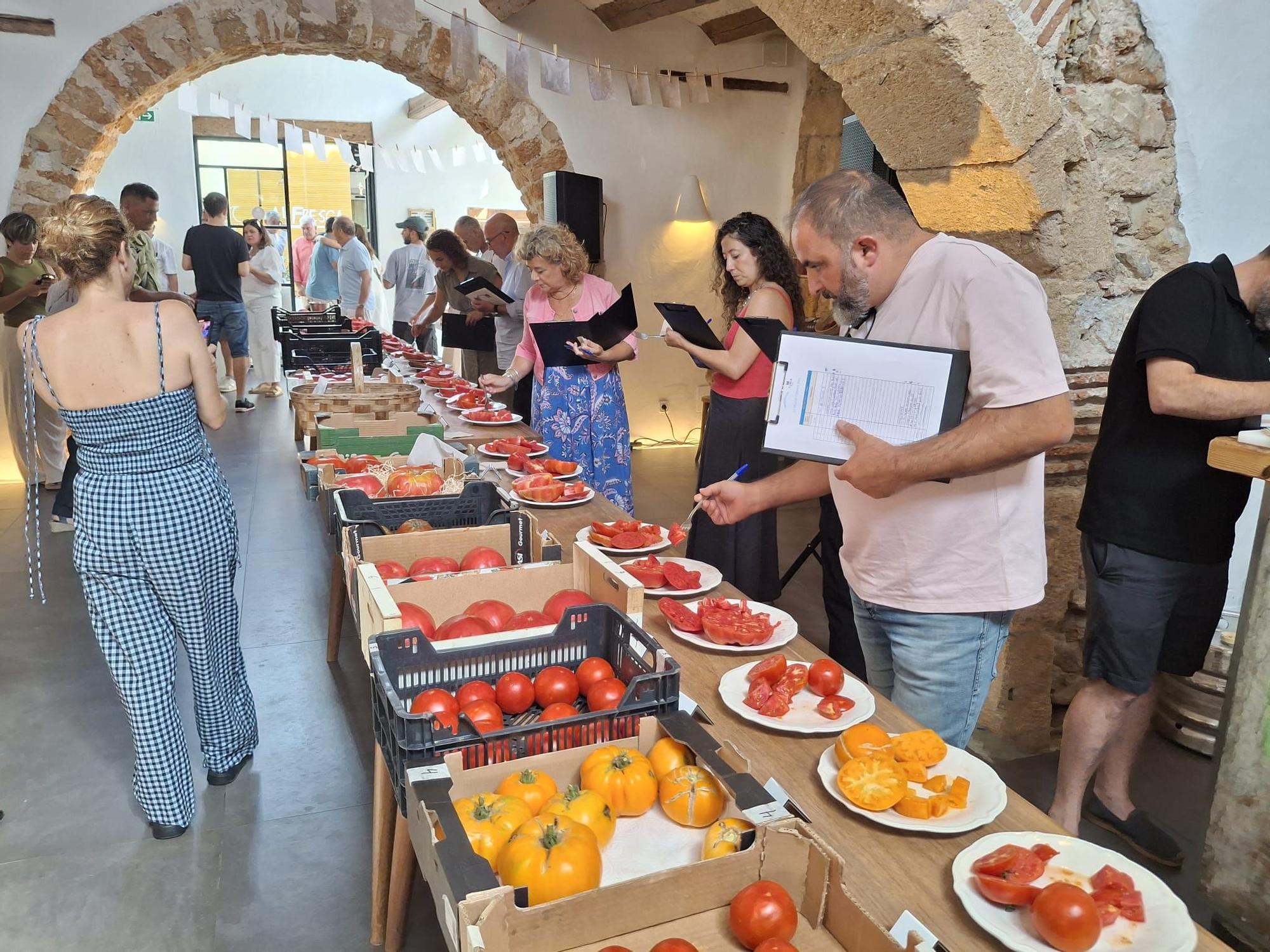 Las imágenes del concurso de la Millor Tomaca de la Marina de Els Magazinos de Dénia: huerta sin fronteras