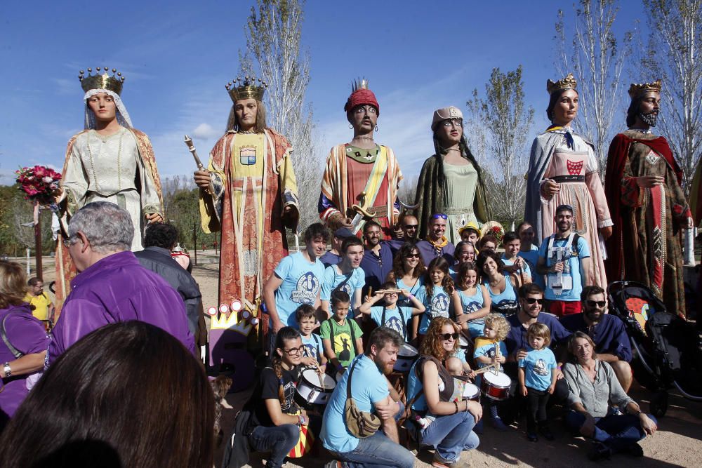 El 65è aniversari dels gegants de Salt aplega més d''una vintena de colles