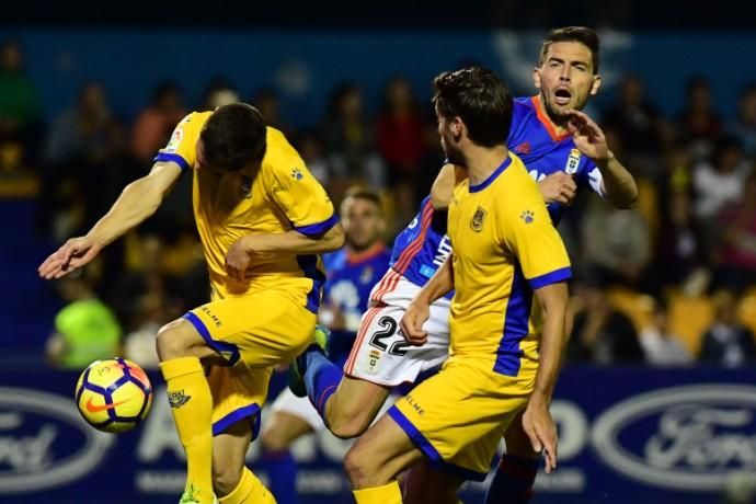 El partido entre el Alcorcón y el Real Oviedo, en imágenes