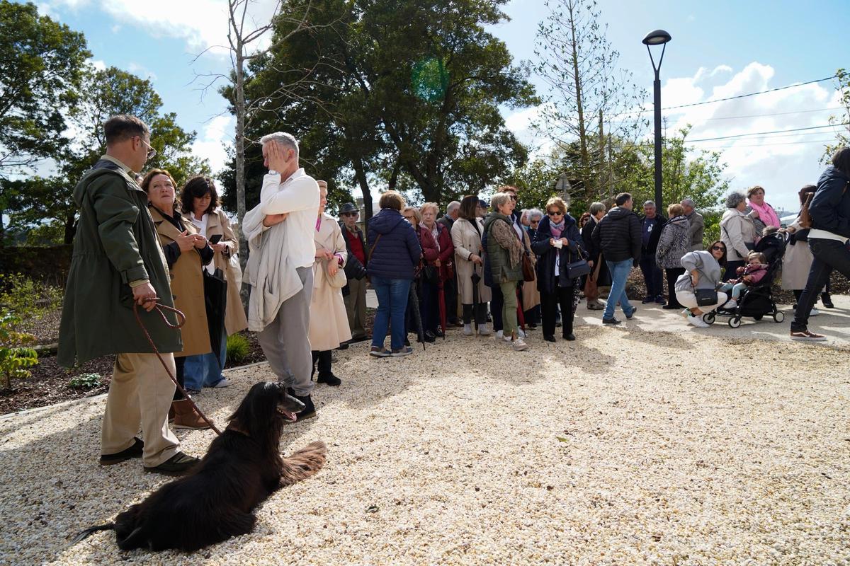Inauguración en Santa Cruz del parque Rosalía Mera, donado por Sandra Ortega