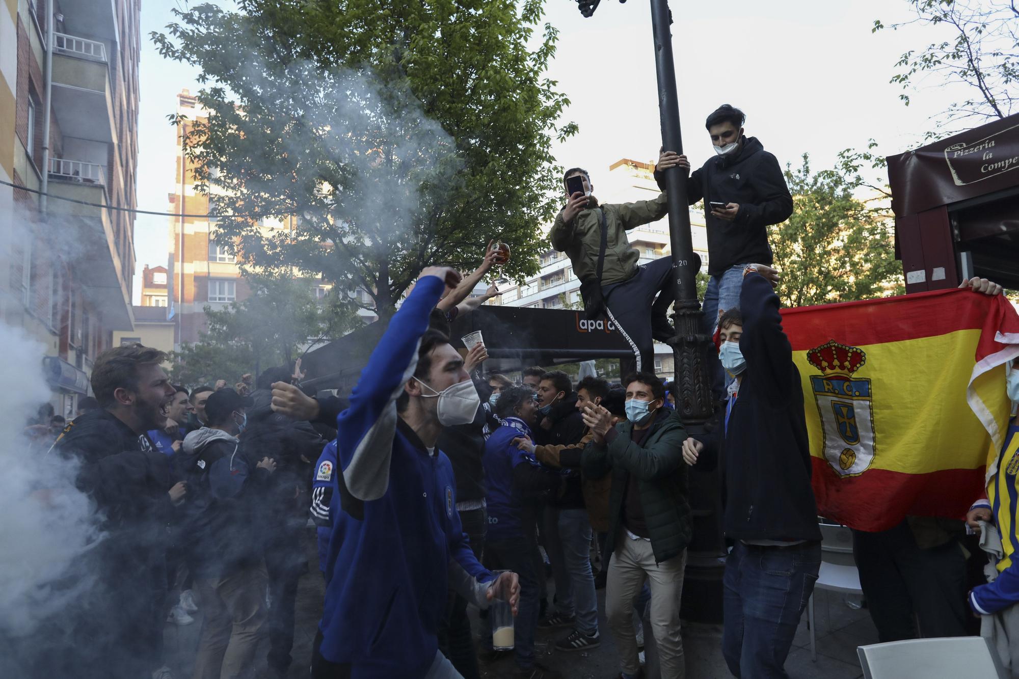 El ambiente en Oviedo durante el derbi