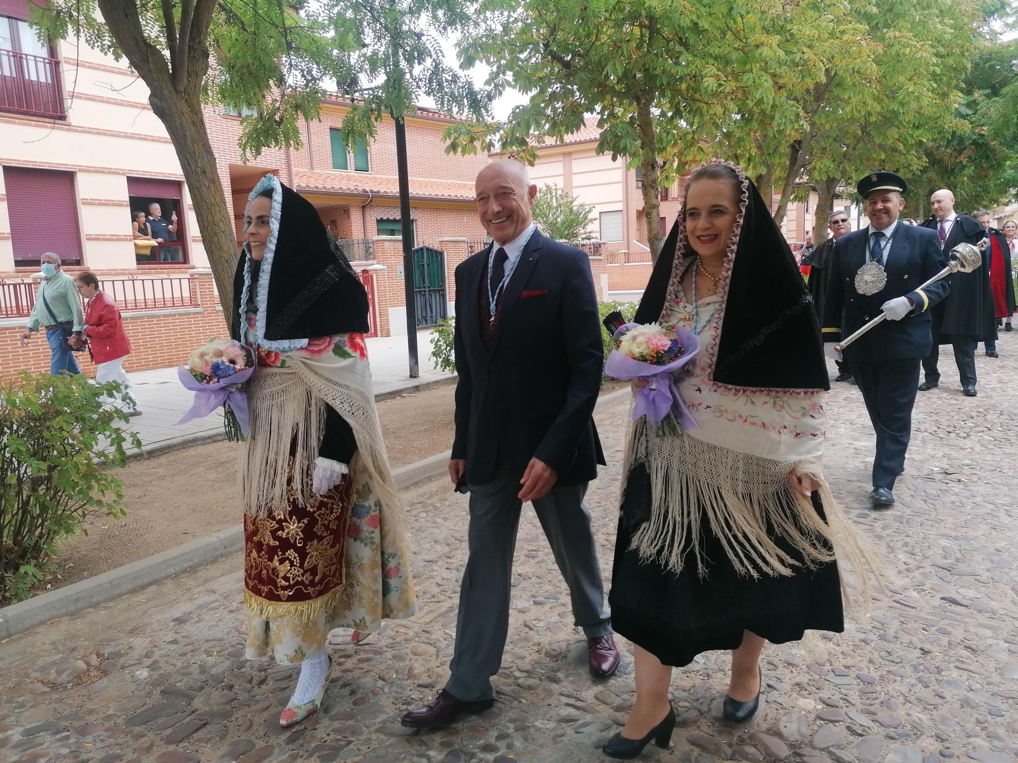 Toro honra a la Virgen del Canto