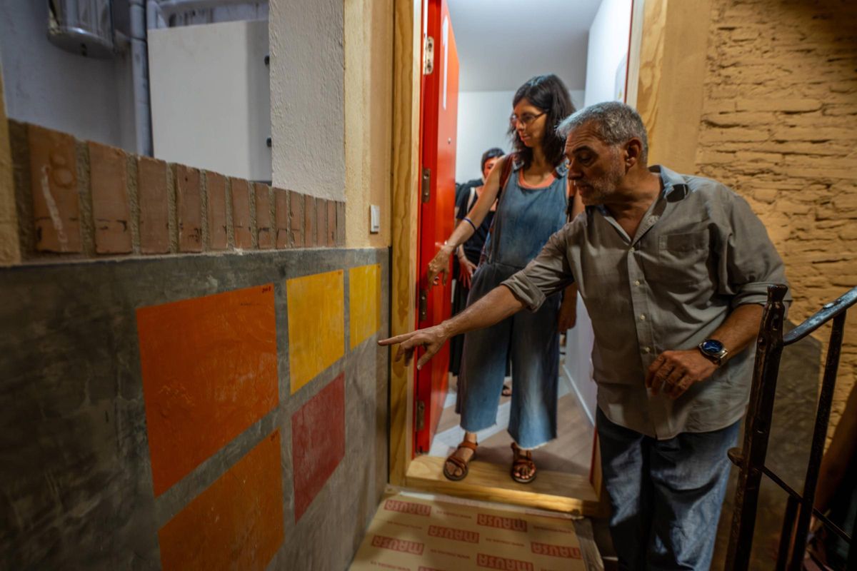 Así ha quedado una finca histórica del Raval rehabilitada como vivienda pública