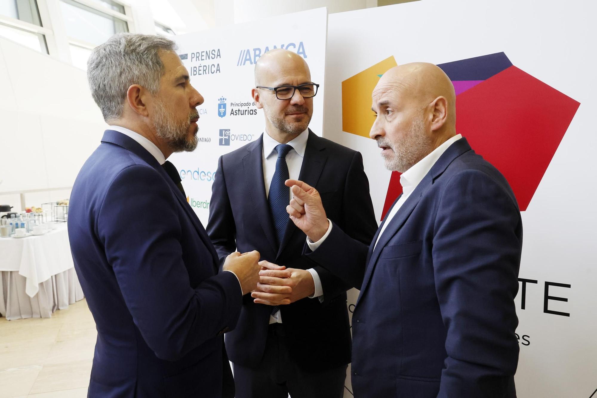 El poder político y empresarial se cita en Santiago