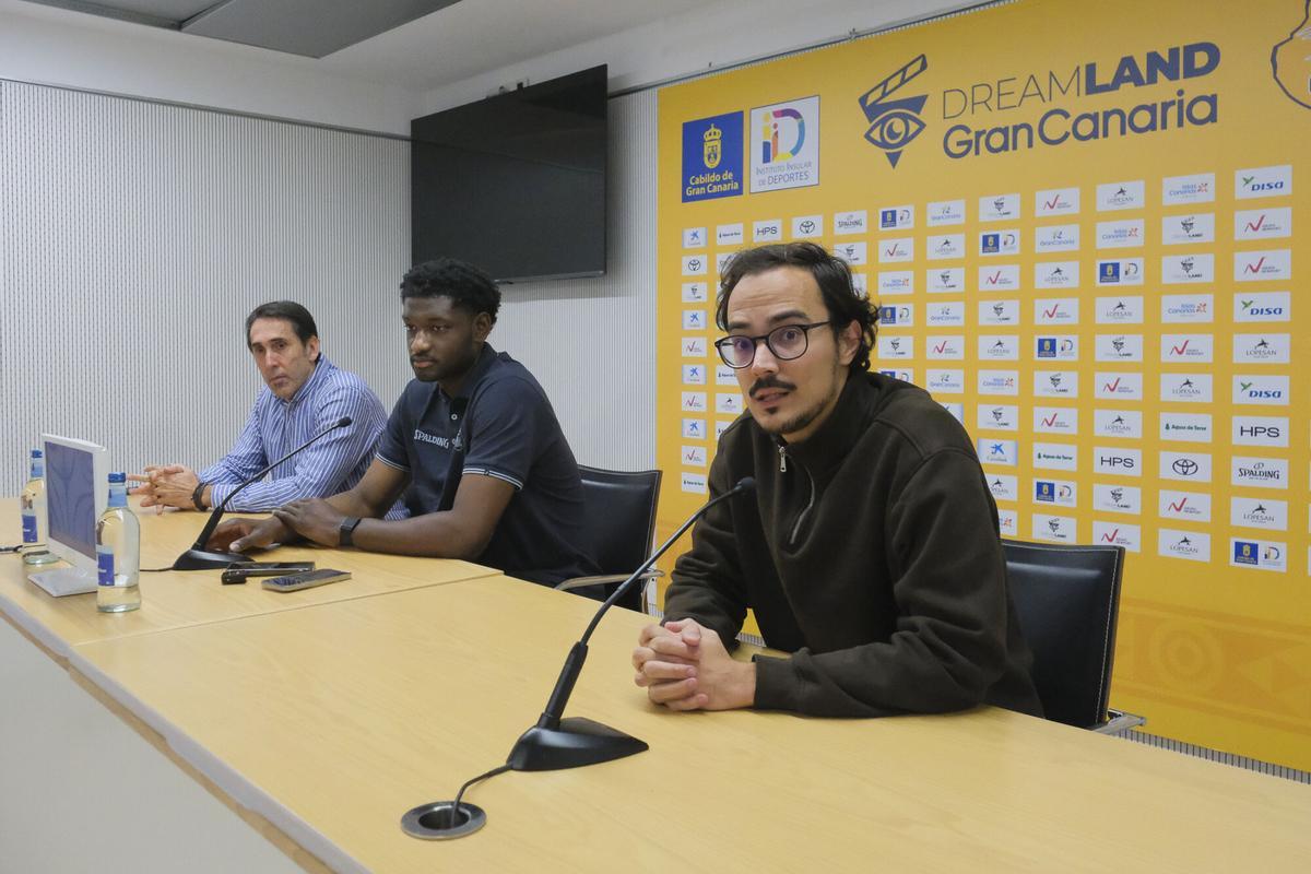 Presentación de Chimezie Metu, nuevo fichaje del Granca Presentación de Chimezie Metu, nuevo fichaje del Granca