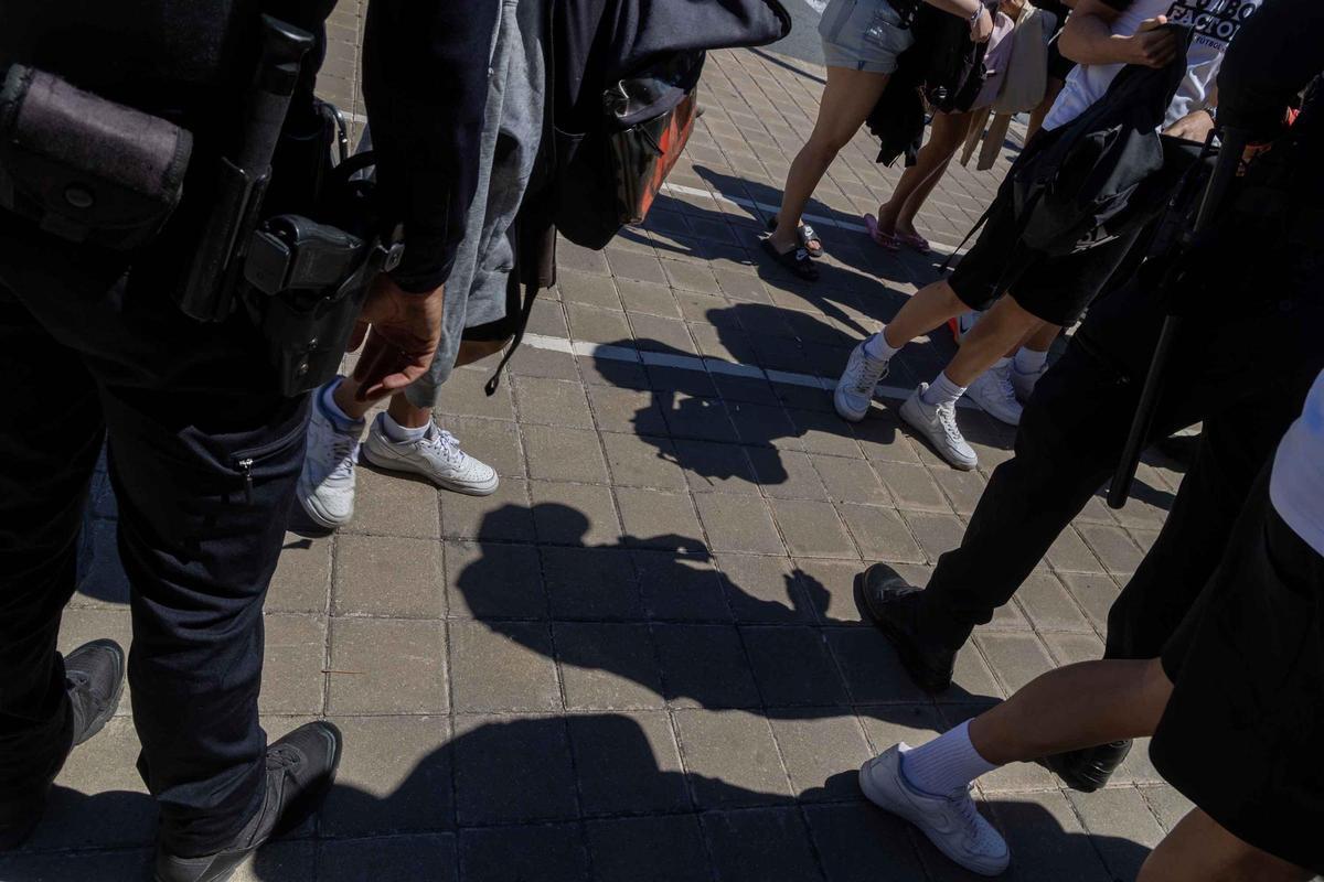 Control al alcohol en la Santa Faz 0,0 de Alicante con 12.000 jóvenes en la playa de San Juan