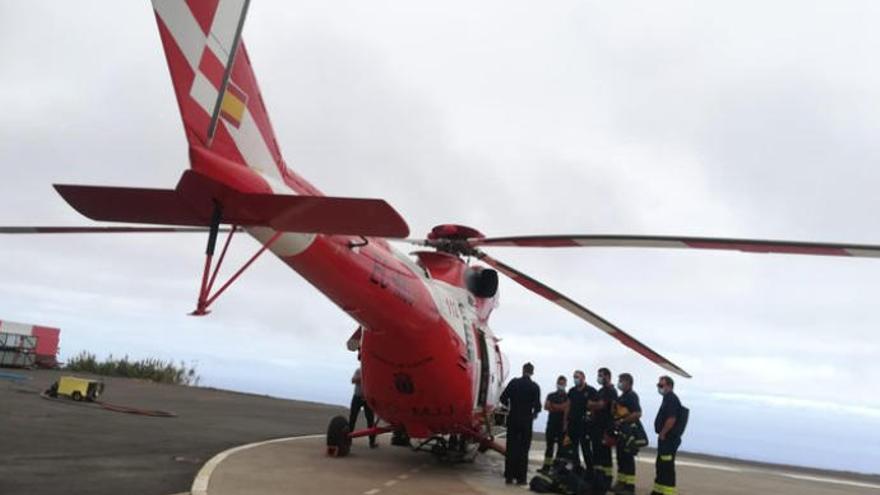 Bomberos de Tenerife parten hacia El Hierro.