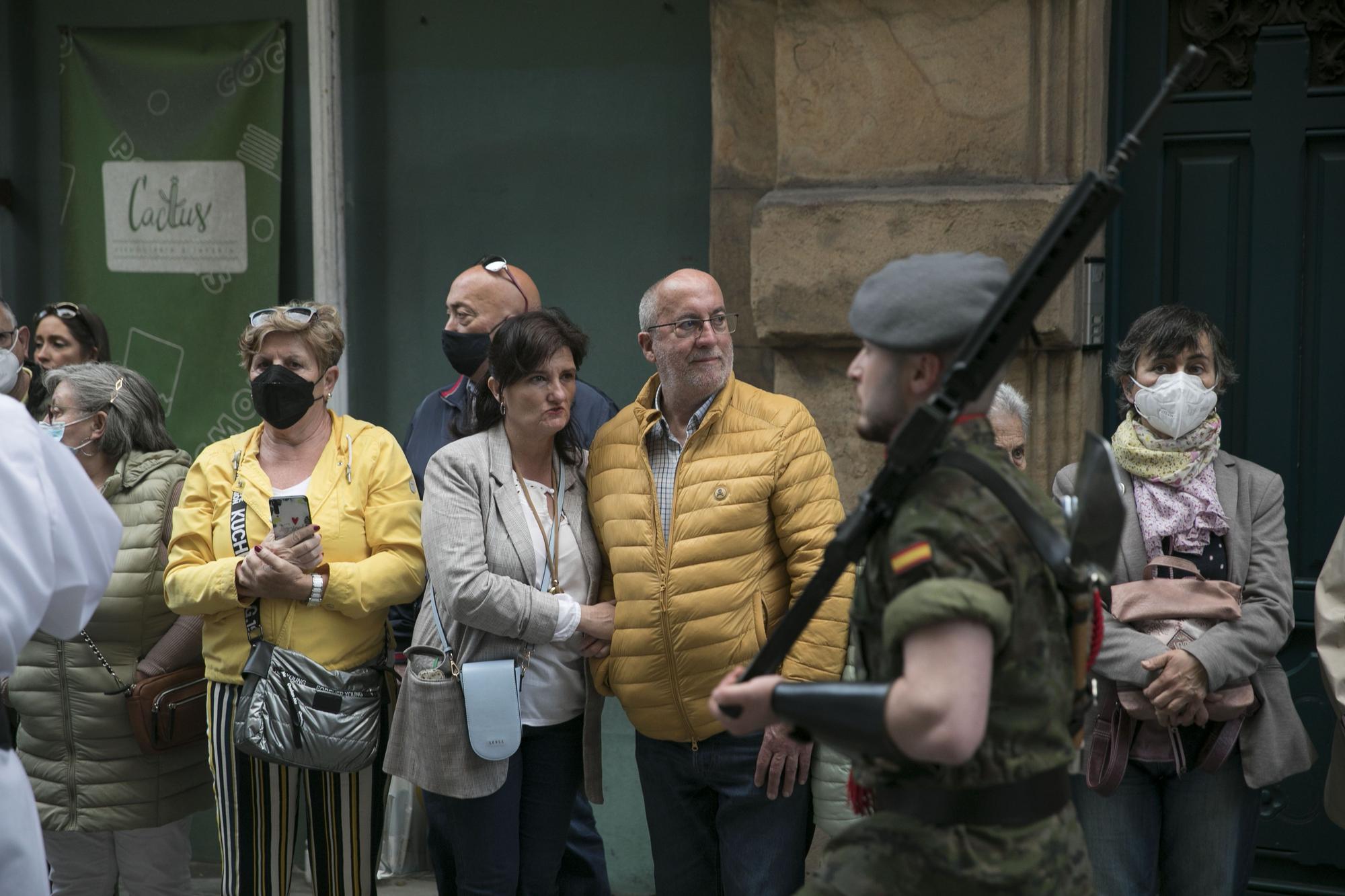 EN IMÁGENES: Gijón arropa al Cristo de los Mártires en su regreso a las calles