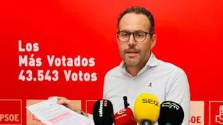 El PSOE a Ruz, "no te inventes problemas"