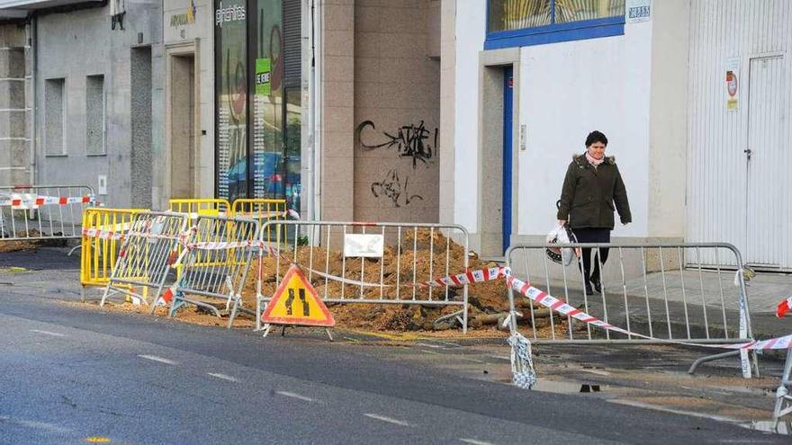 Las catas realizadas estos días en la avenida López Ballesteros. // Iñaki Abella