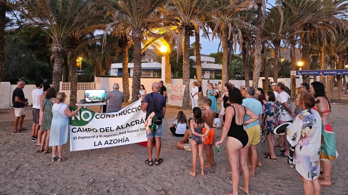 Protesta de SOS La Azohía