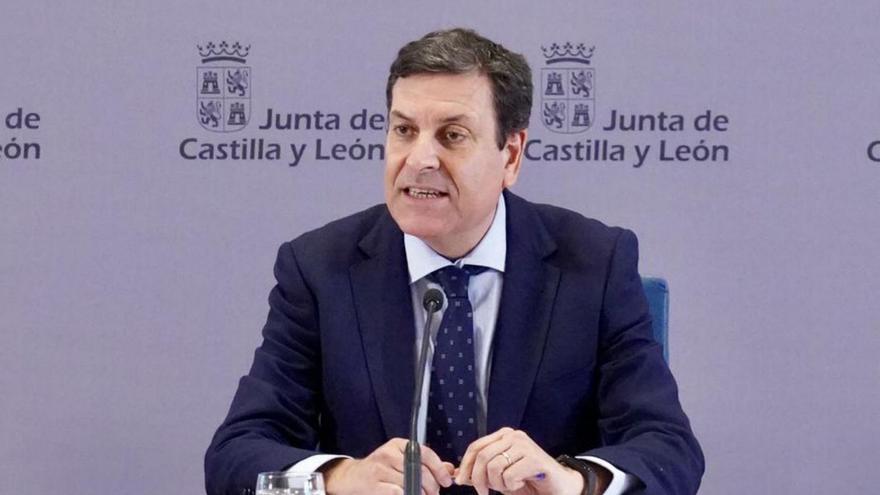 El consejero de Economía y Hacienda y portavoz  Fernández Carriedo. | MIRIAM CHACÓN /