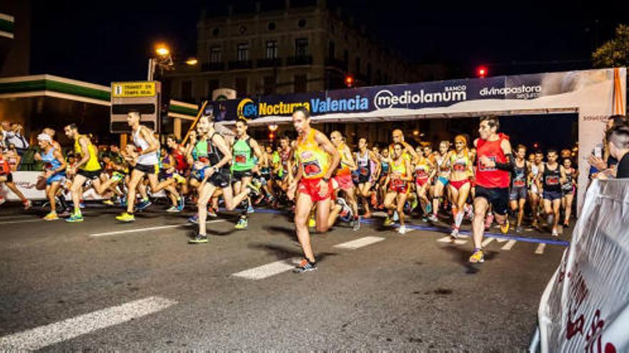 Salida del 15K Nocturno Valencia