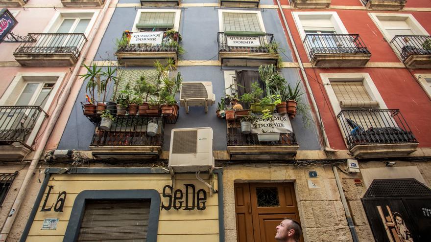 Los vecinos del Casco Antiguo de Alicante, hartos del ruido nocturno