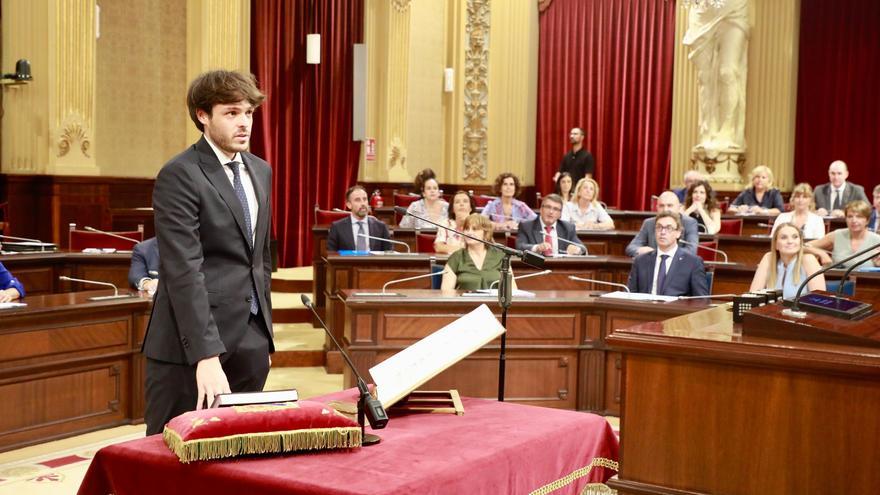 El primo de Rafa Nadal toma posesión del cargo de diputado en el Parlament balear