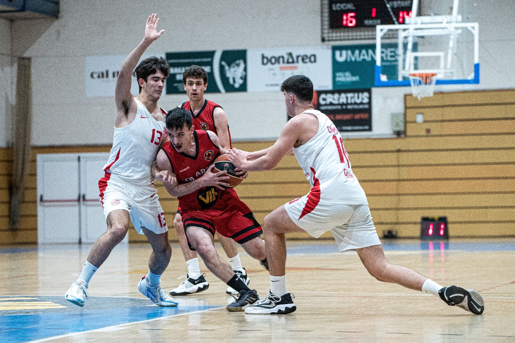 Les imatges del Bàsquet CB Artès - Bàsquet Girona