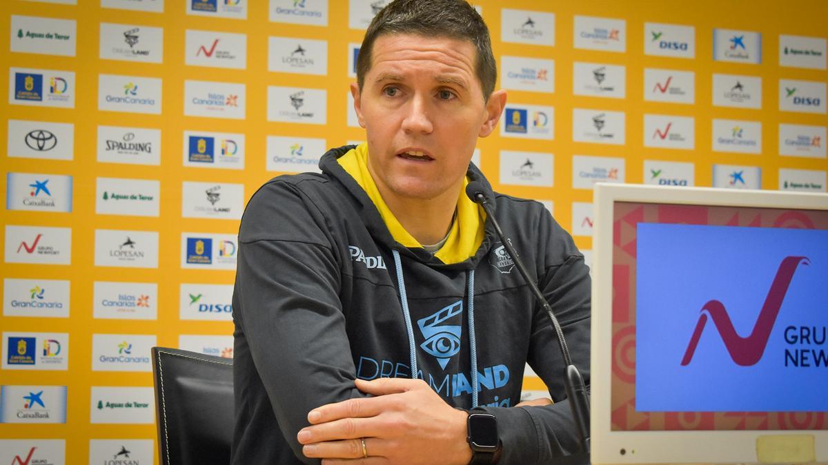 Jaka Lakovic. entrenador del CB Gran Canaria, no entiende el comunicado de la ACB con las fechas para recuperar el partido aplazado con el Baskonia Jaka Lakovic. entrenador del CB Gran Canaria, no entiende el comunicado de la ACB con las fechas para recuperar el partido aplazado con el Baskonia