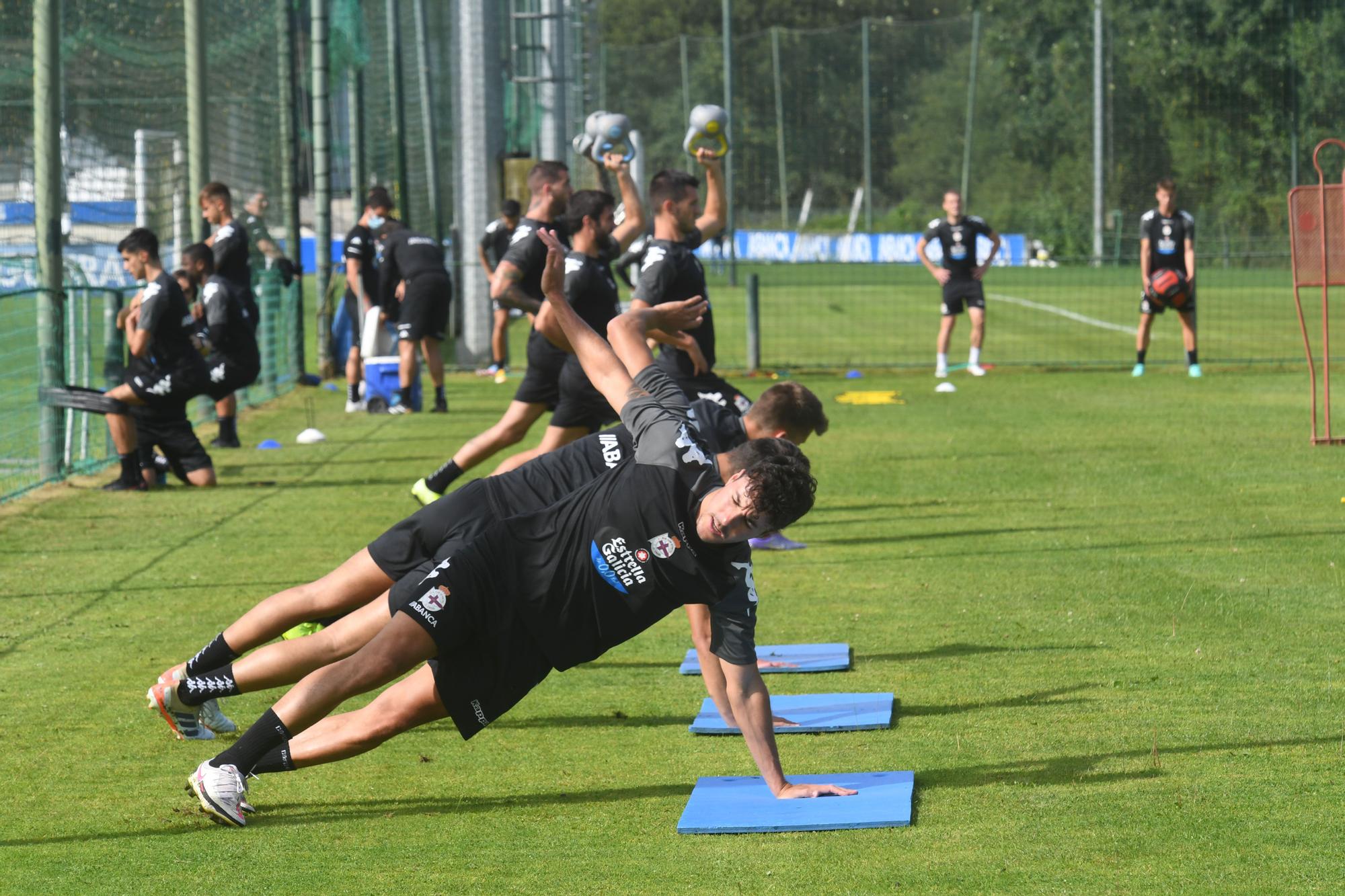 Doble turno de entrenamiento para el Deportivo