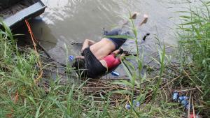 Un padre y su hija de menos de dos años perdieron la vida al intentar cruzar el río Bravo cerca de la ciudad mexicana de Matamoros, según informó la esposa y madre de los fallecidos a las autoridades.