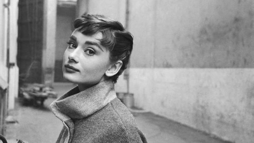 30 años sin Audrey Hepburn: siete aciertos de un icono de estilo inmortal.