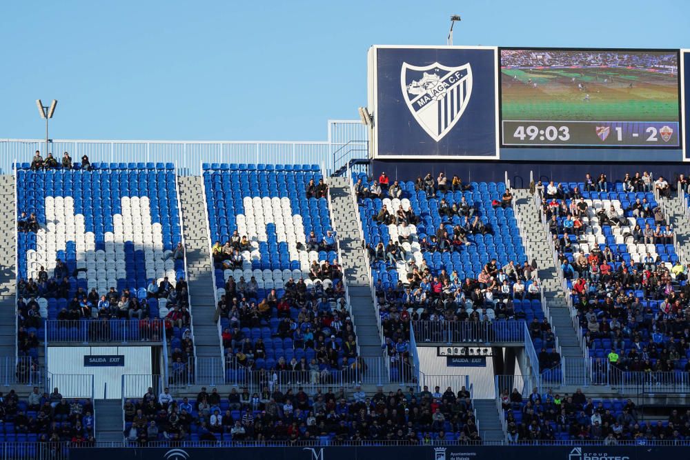 Partido del Málaga CF y el Elche en La Rosaleda.