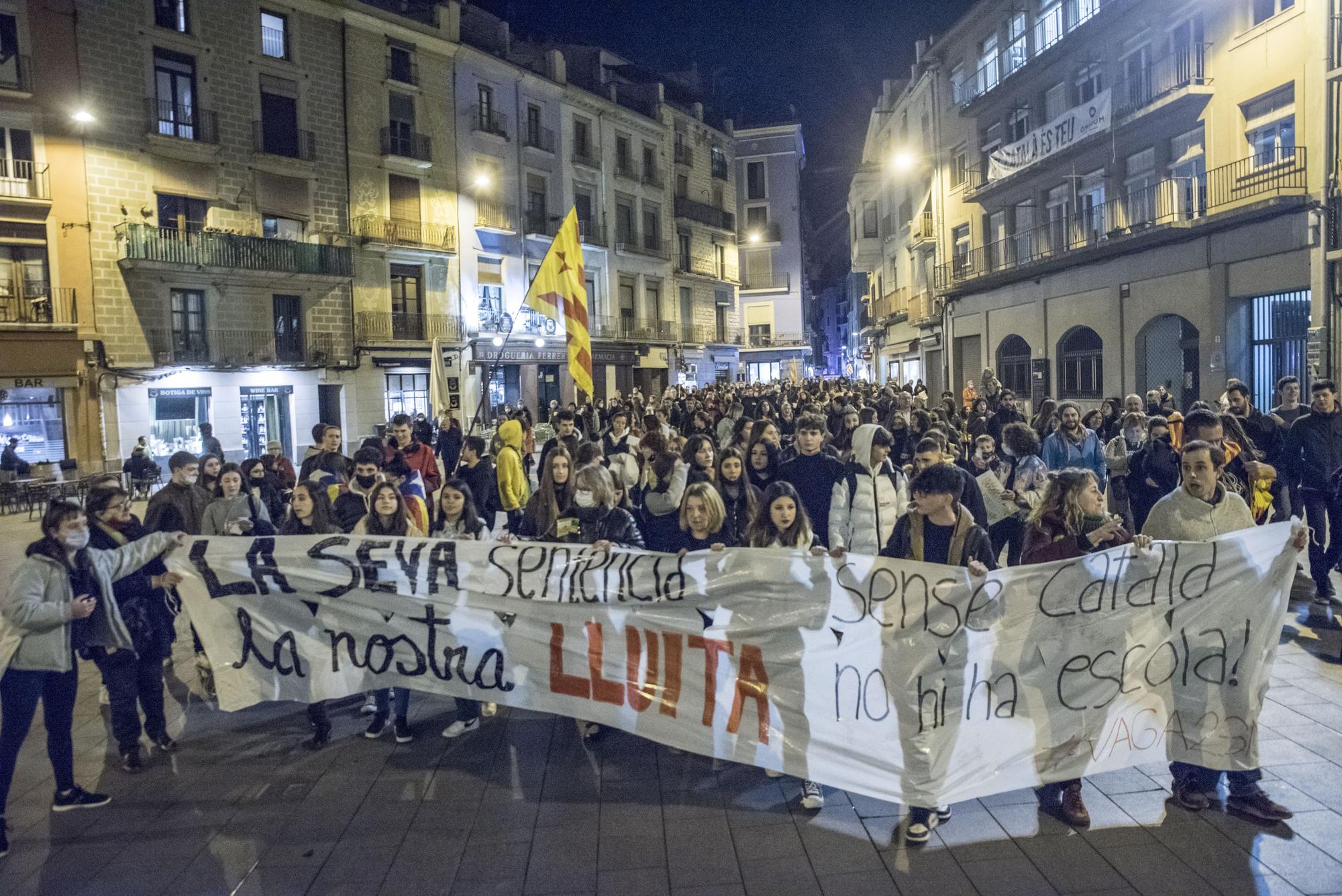 Manifestació a Manresa en defensa de l'escola en català