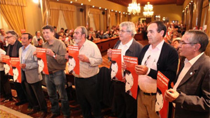 Colectivos cordobeses se unen en una plataforma de apoyo a Garzón