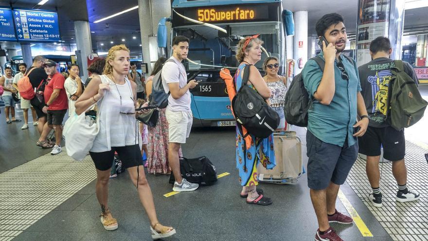 La vuelta a Gran Canaria en un agosto sobre ruedas