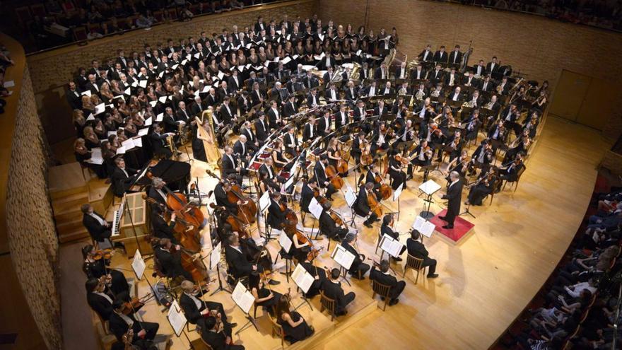 Gergiev dirige la orquesta del Mariinsky y la ADDA Simfònica