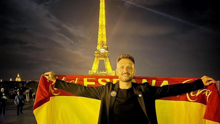 Nuevo éxito de Paco Nogueras: El mejor peluquero de Castellón guía a España al &#039;bronce&#039; mundial