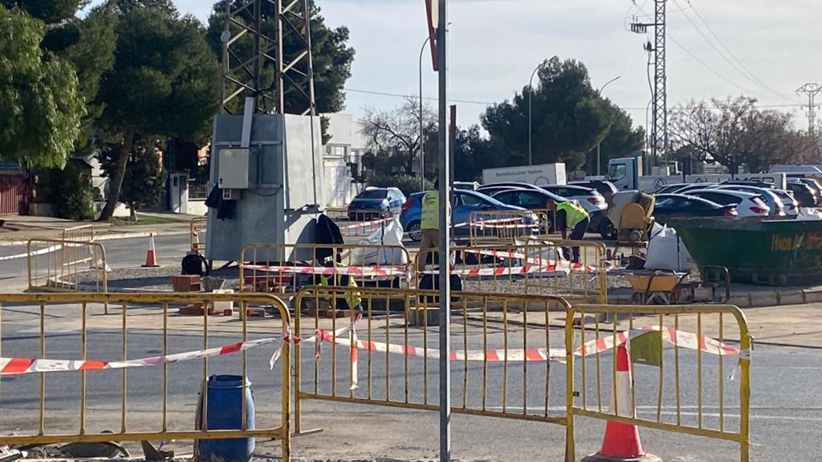 Daños en las aceras el objetivo de las mayores incidencias registradas en Fuente del Jarro.