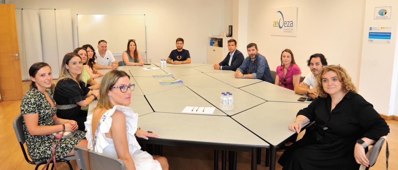 Campos presidió ayer la primera reunión de trabajo de la patronal dezana.