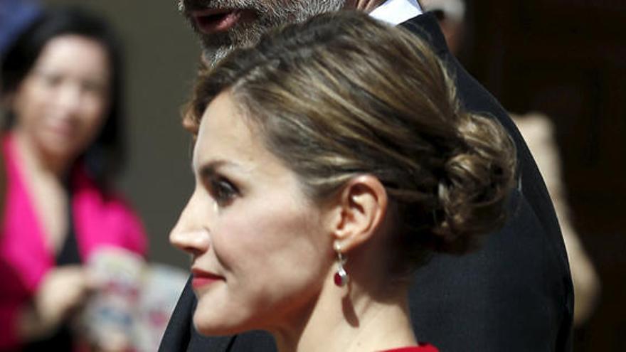 Letizia usa moño postizo