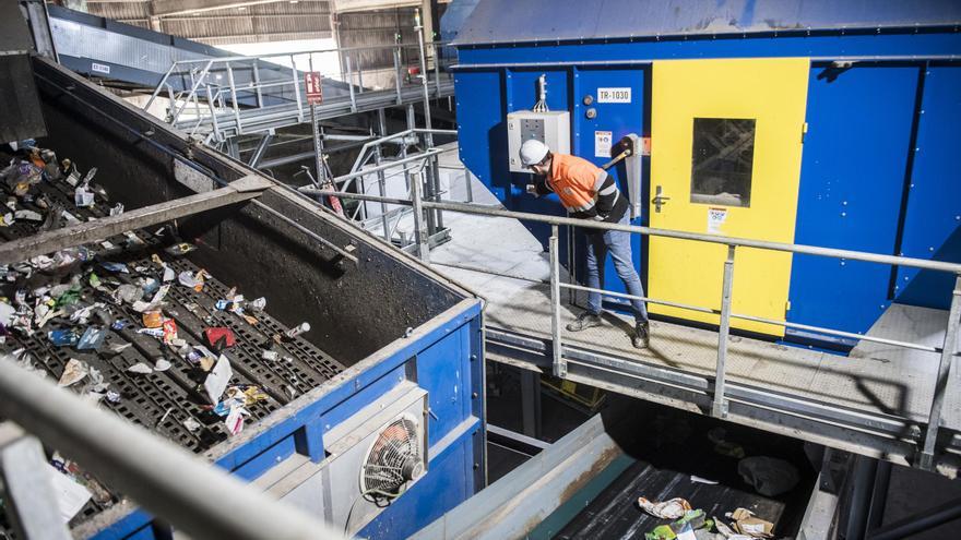 La Guardia Civil ya dispone del registro de camiones de basura del ecoparque de Mirabel tras el hallazgo de la bebé muerta