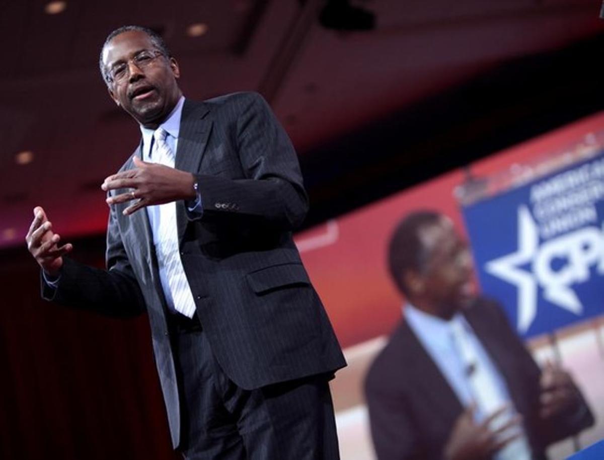 El doctor Ben Carson, en un discurs de la Conferència d’Acció Política Conservadora d’aquest any. El doctor Ben Carson, en un discurs de la Conferència d’Acció Política Conservadora d’aquest any.