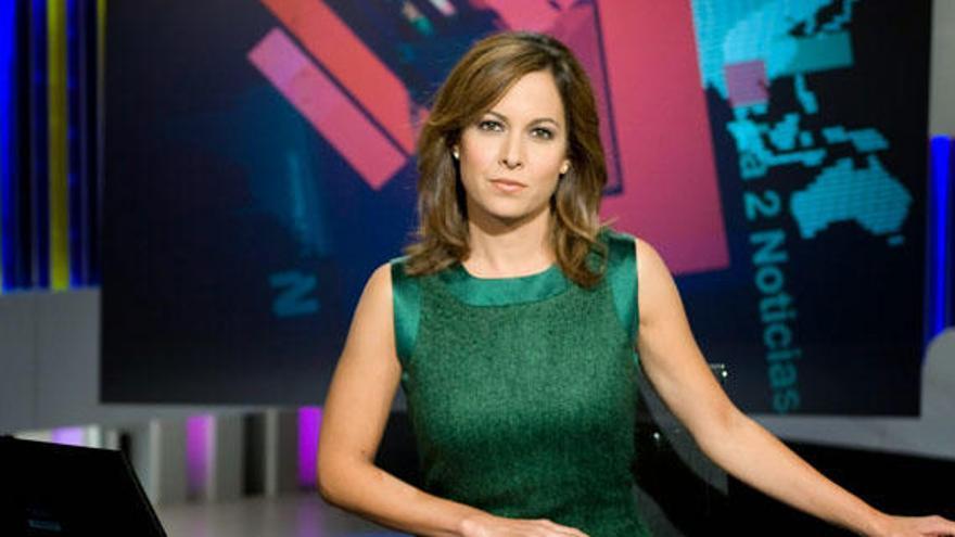 Mara Torres, presentadora del informativo.