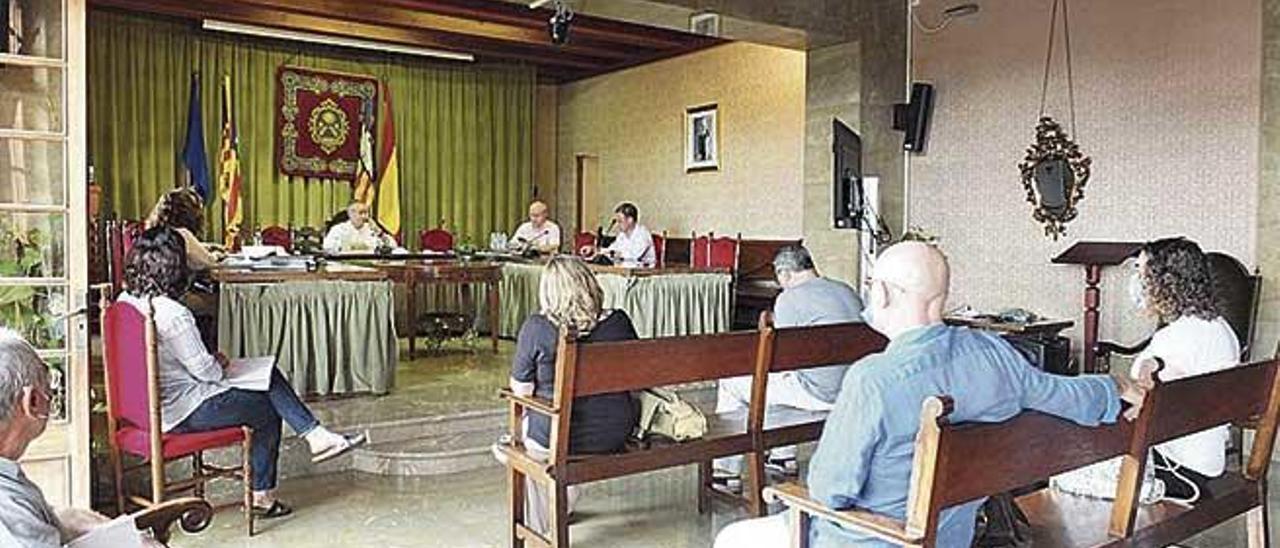 Un momento de la reunión de ayer, en el ayuntamiento de Sóller.