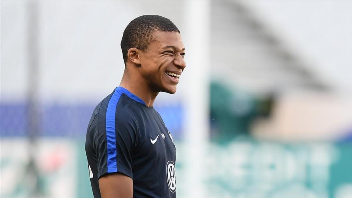 Mbappé se ha convertido en objeto de deseo de media Europa futbolística