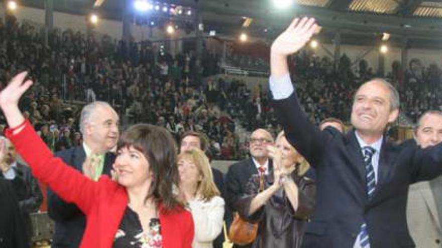 Acto inaugural de la plaza de toros con Camps y Lledó.