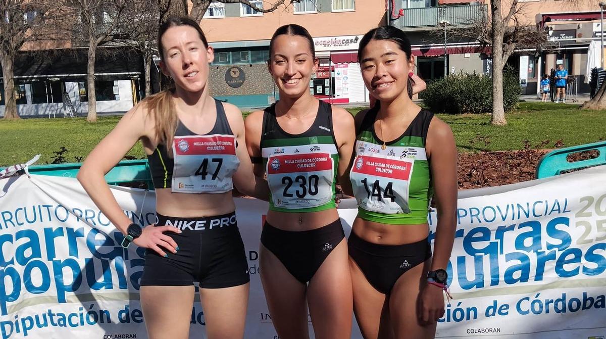 Azahara Pérez, Ariadna Carrasco y Blanca Sánchez.