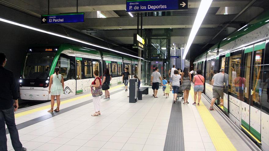 El tramo de la línea 1 del metro sigue aumentando viajeros.