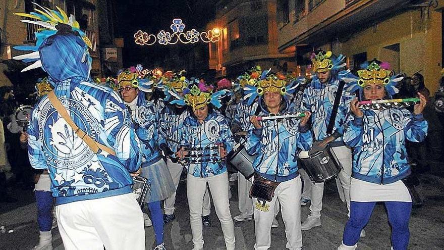 Treinta atendidos por intoxicación etílica, diez de ellos menores, en el Carnaval de Pego