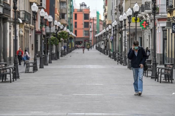 25-03-20 LAS PALMAS DE GRAN CANARIA. CIUDAD. LAS PALMAS DE GRAN CANARIA. Recorrido por la ciudad para vera su desolación.   Fotos: Juan Castro.  | 25/03/2020 | Fotógrafo: Juan Carlos Castro