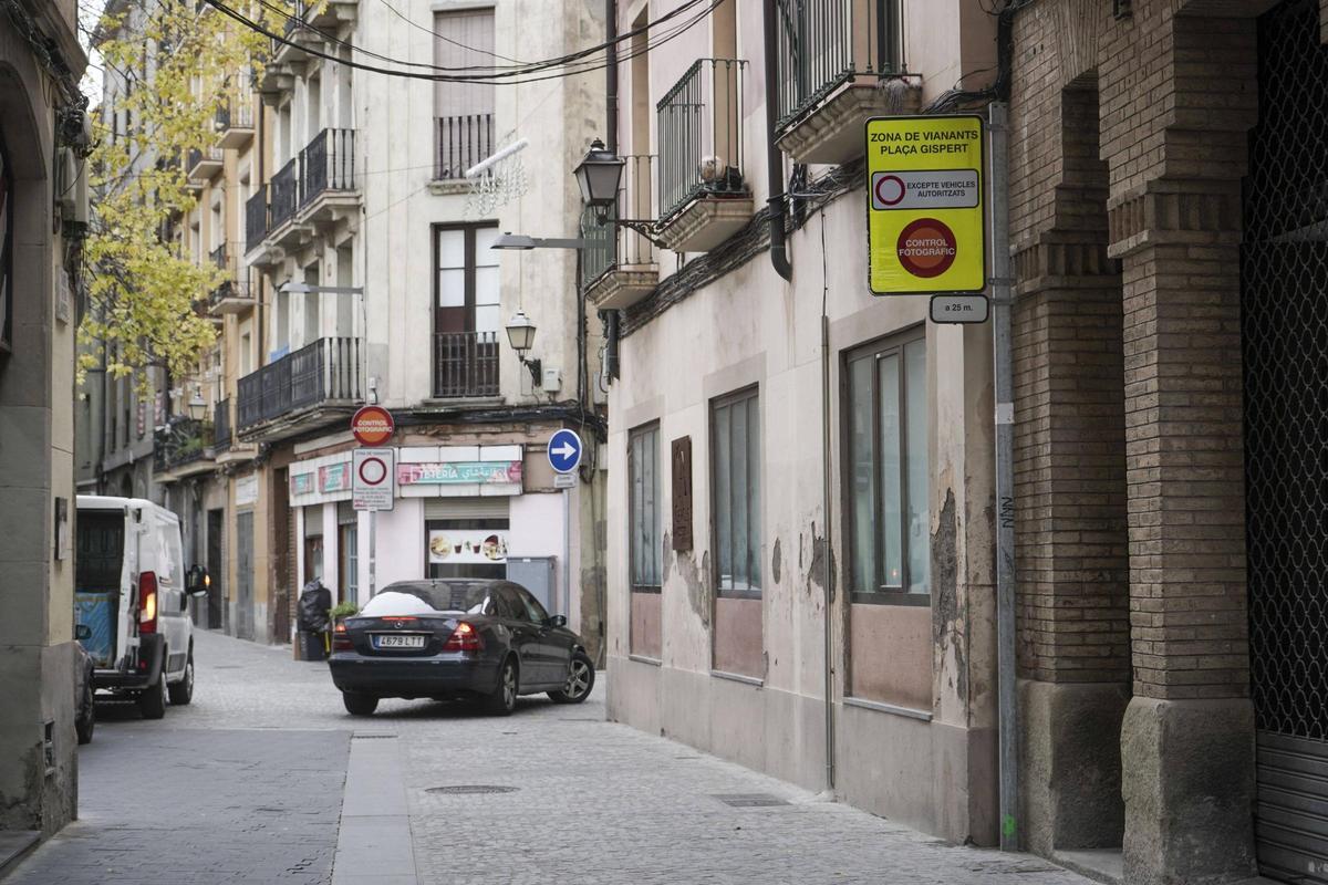 Control fotogràfic de la zona de vianants de la plaça Gispert