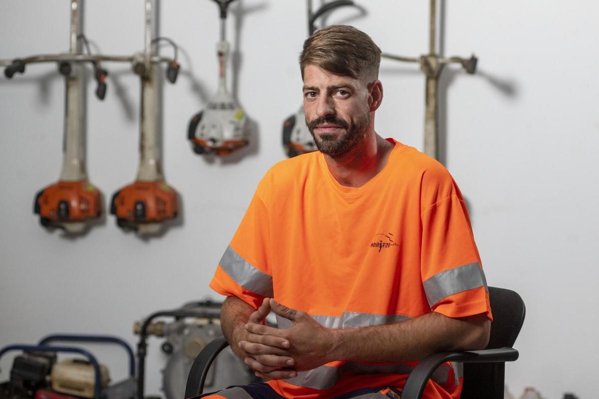 Enric se siente feliz ante la nueva oportunidad laboral y vital.