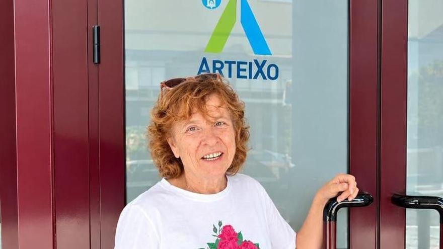 Lourdes Suárez, trabajadora social de Arteixo con 40 años de dedicación: “Tú no eres la ayuda, sino el bastón para que consigan caminar”