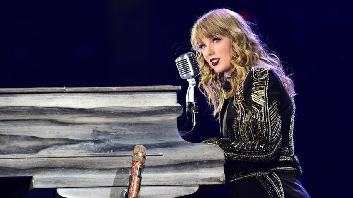 Taylor Swift dice adiós a su discográfica