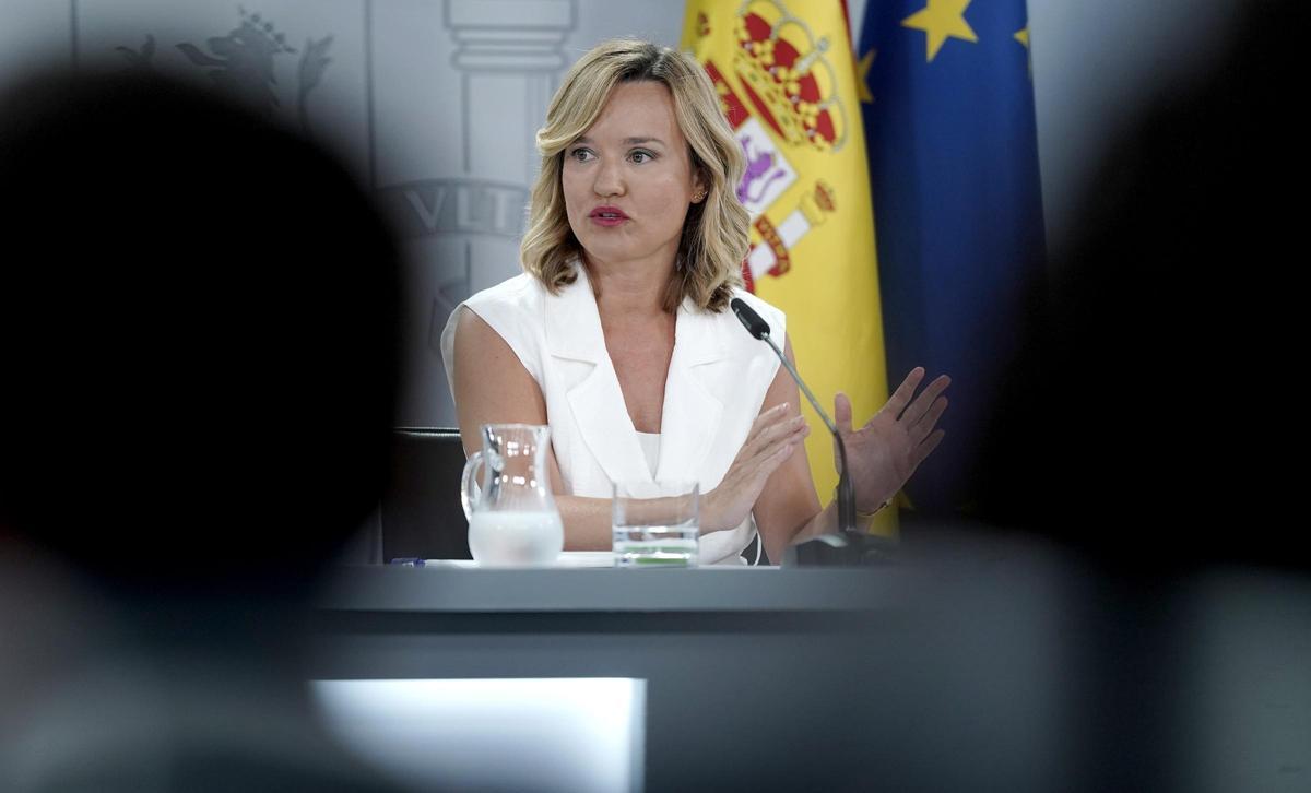 Pilar Alegría y Teresa Ribera durante la rueda de prensa posterior al Consejo de Ministros.